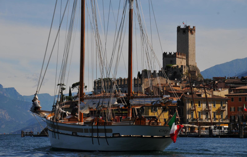 Sonnenuntergangsfahrt Auf Dem Segelschiff CIRCE1915